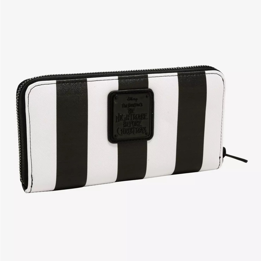 Hot Topic Loungefly Nightmare Before Christmas Striped Crossbody and Wallet - Picture 8 of 9